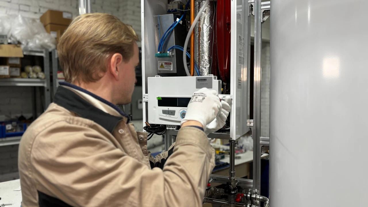 Gas Safe Boiler Installation: What UK Homeowners Must Know — MeraBoiler heating guide